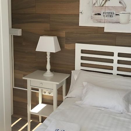 Apartamentos Marta Playa อาลิกันเต ภายนอก รูปภาพ