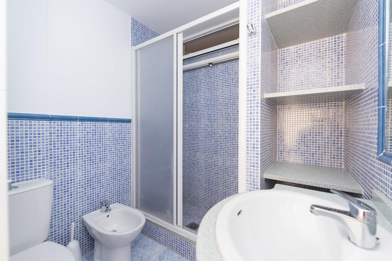 Apartamentos Marta Playa อาลิกันเต ภายนอก รูปภาพ