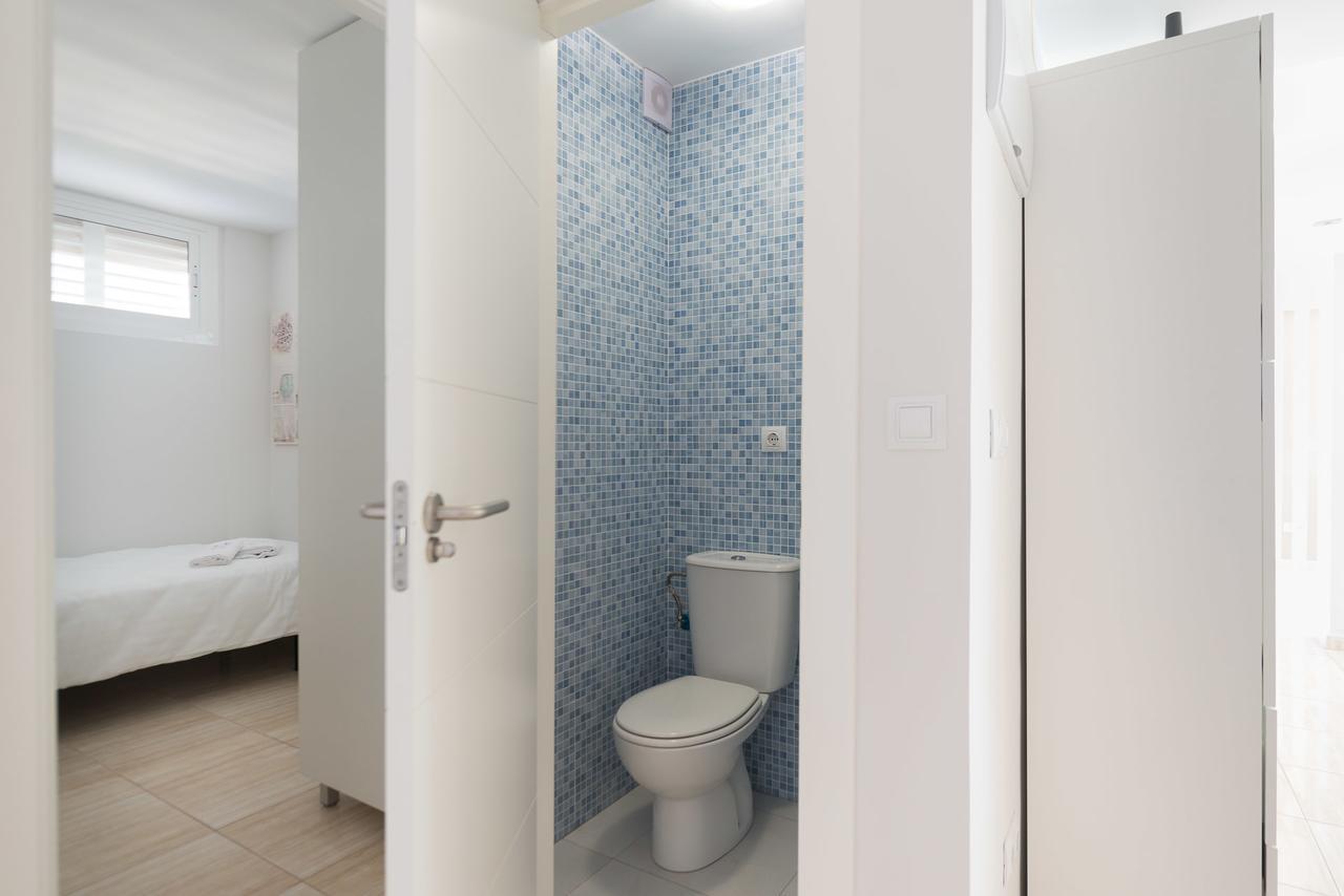 Apartamentos Marta Playa อาลิกันเต ภายนอก รูปภาพ
