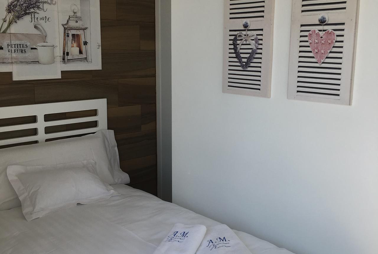 Apartamentos Marta Playa อาลิกันเต ภายนอก รูปภาพ